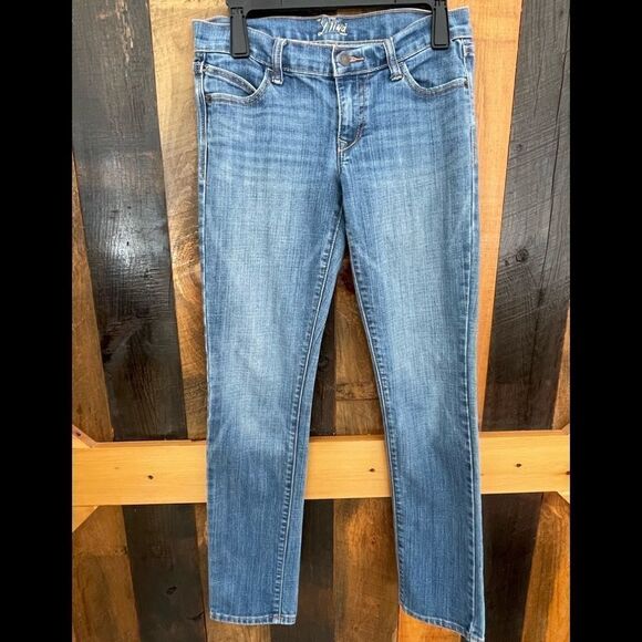 Old Navy The Diva skinny 5 pocket jeans, size 4 Long. - Picture 1 of 5
